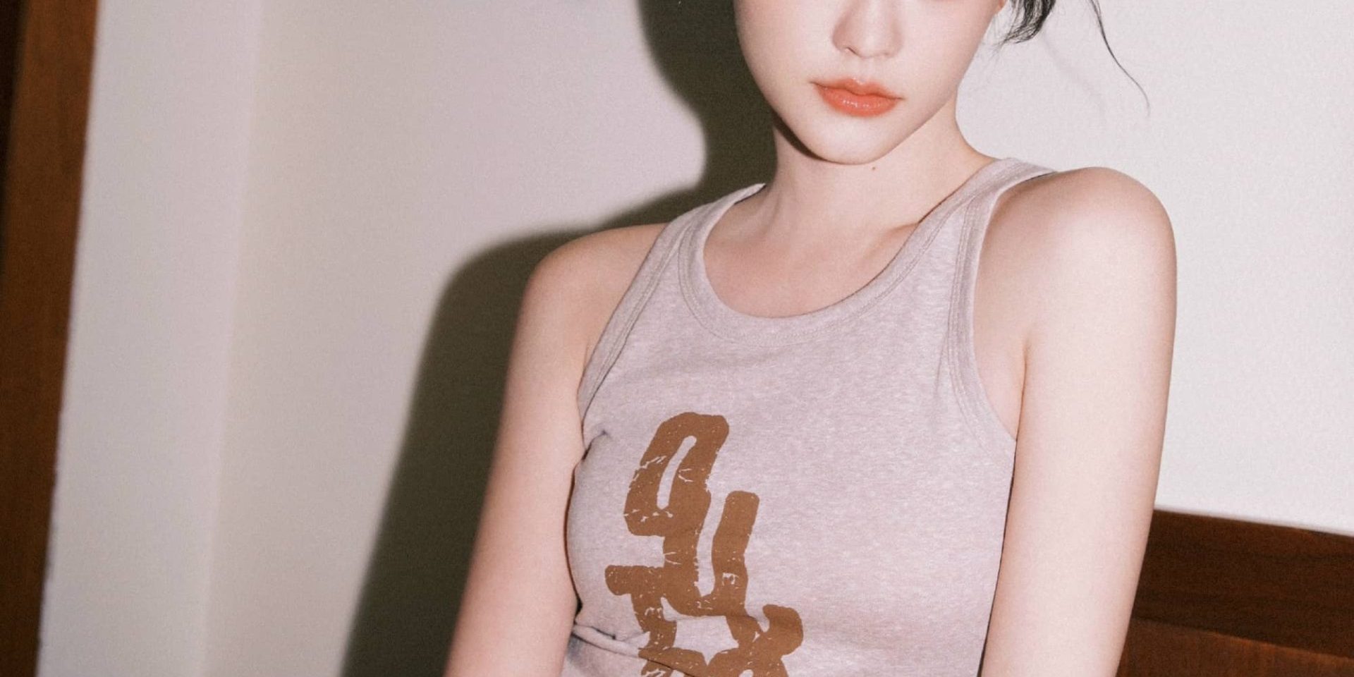 祝绪丹秋日私服穿搭温柔甜美