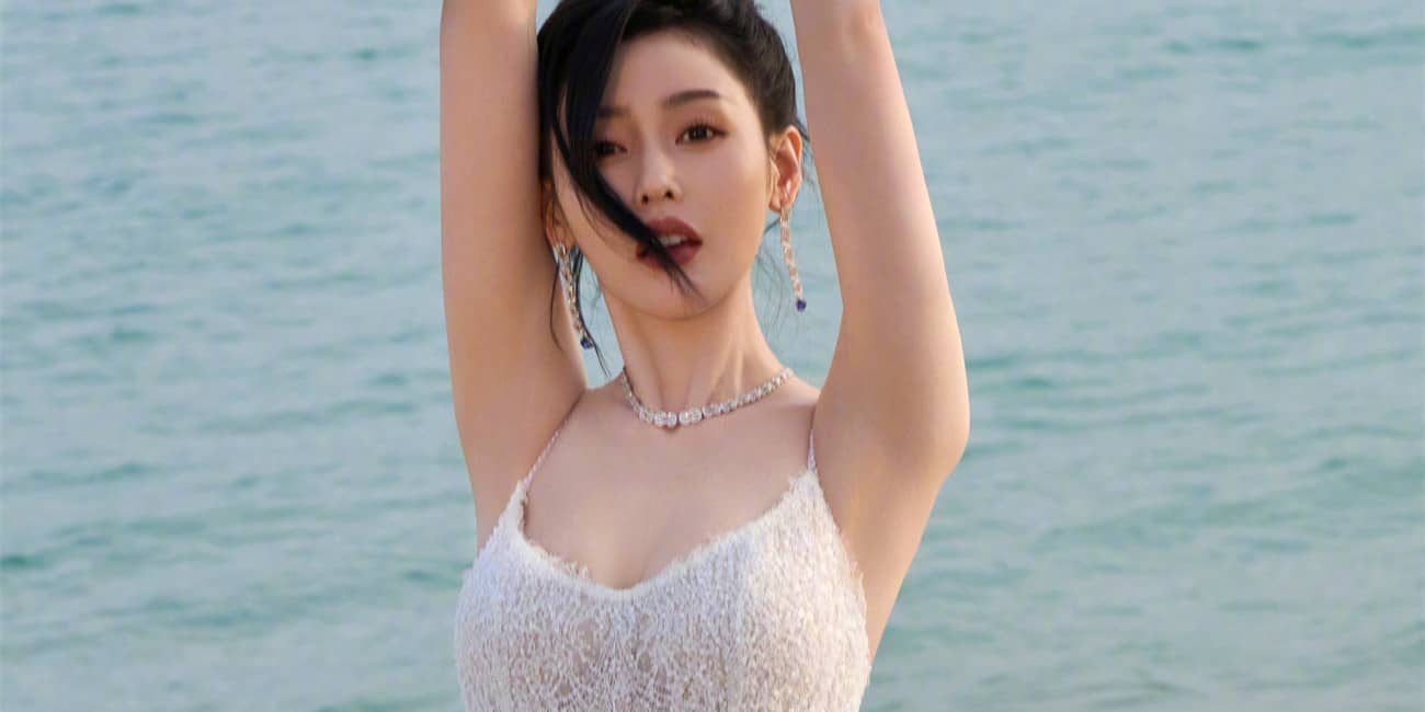 张天爱，迷人海滩大片