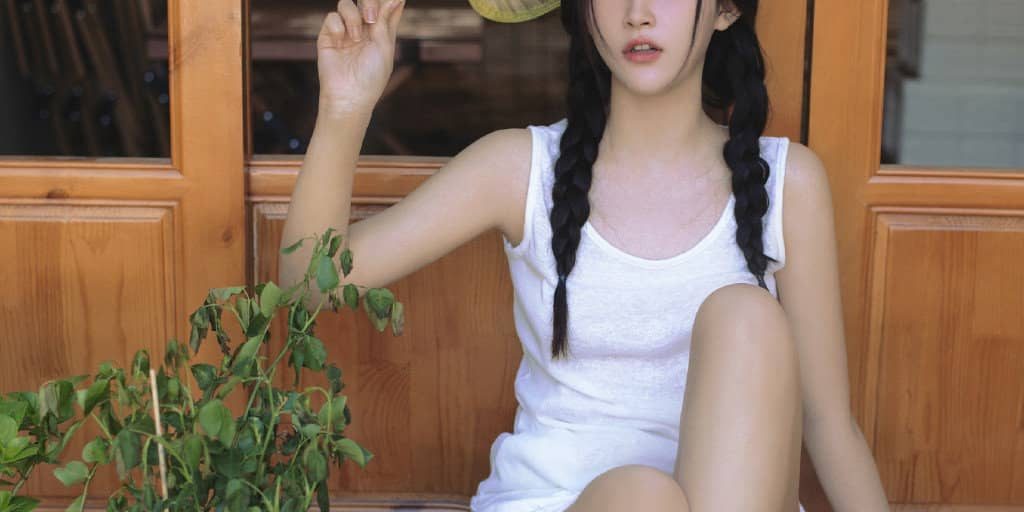 姜嫄，清新的夏日西瓜少女