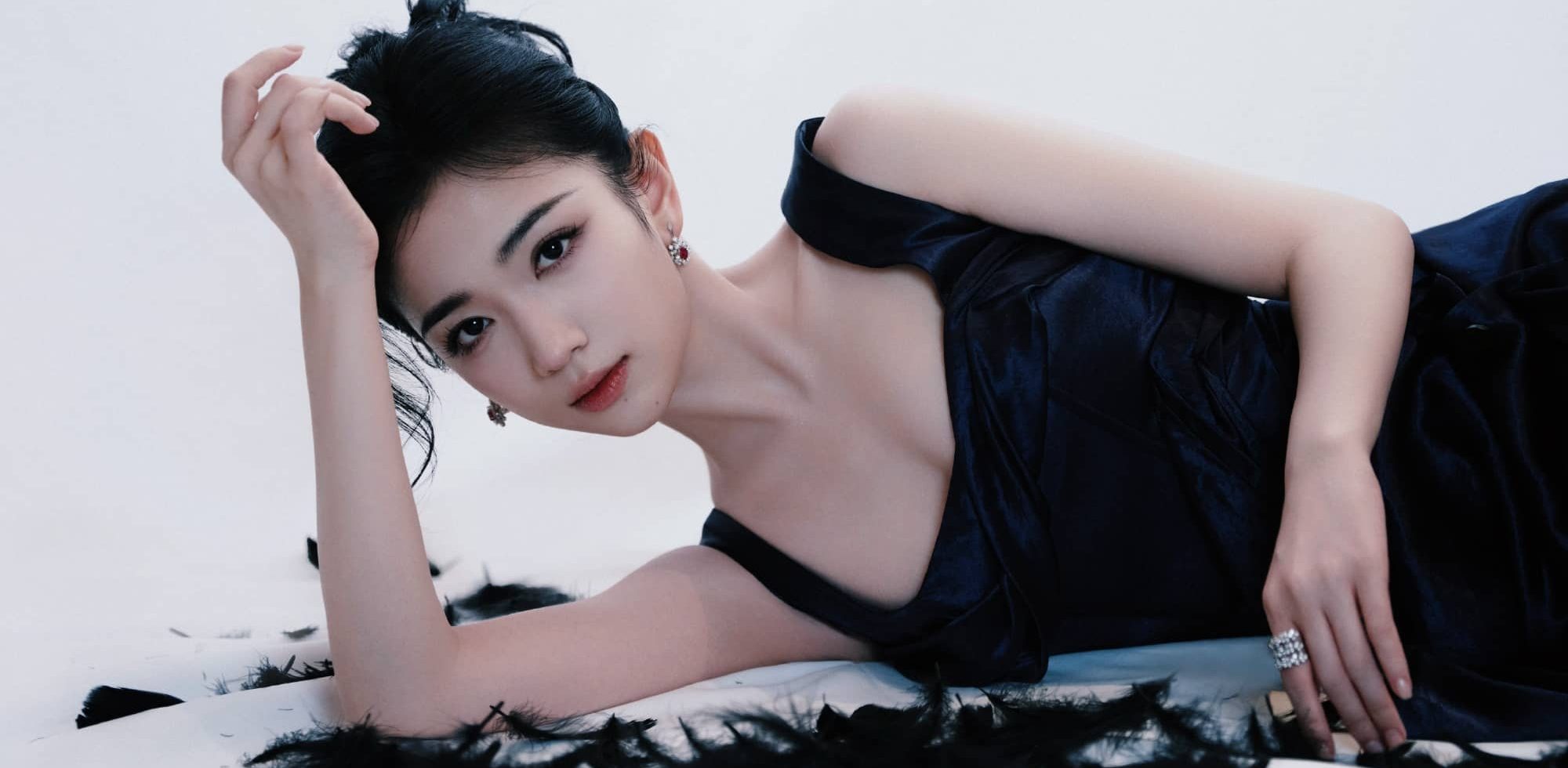 代露娃：从黑暗中走来，于璀璨处绽放！