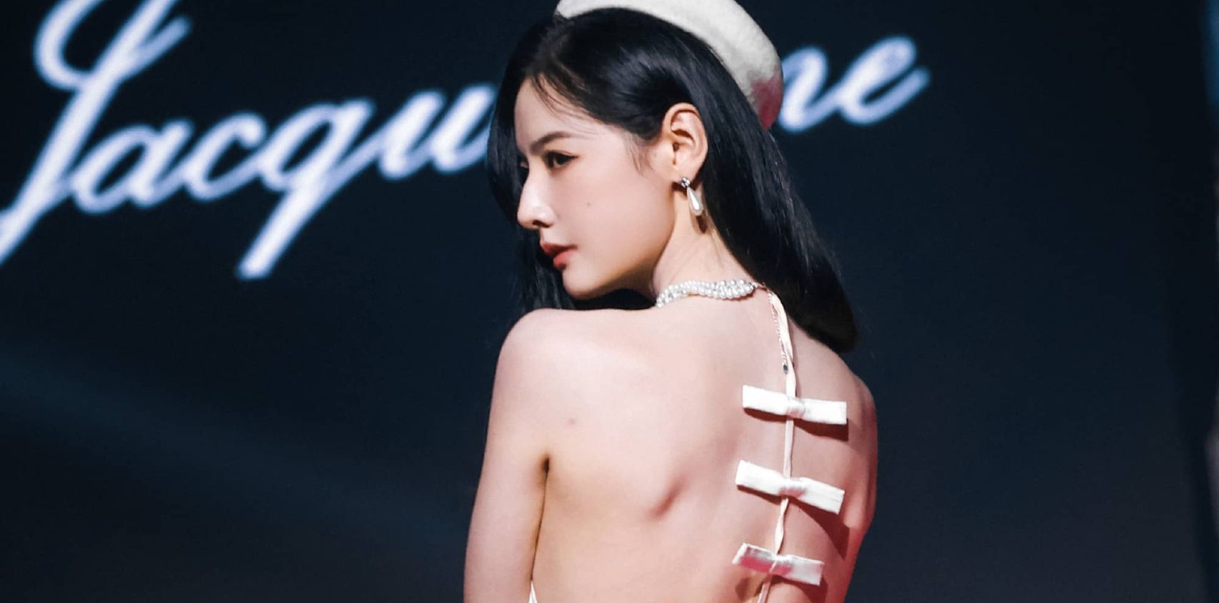 赵粤美背，风尚大赏妆造