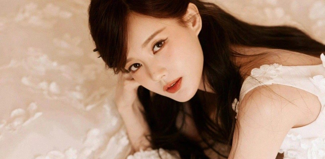 李一桐姐姐，真是貌美如花哟