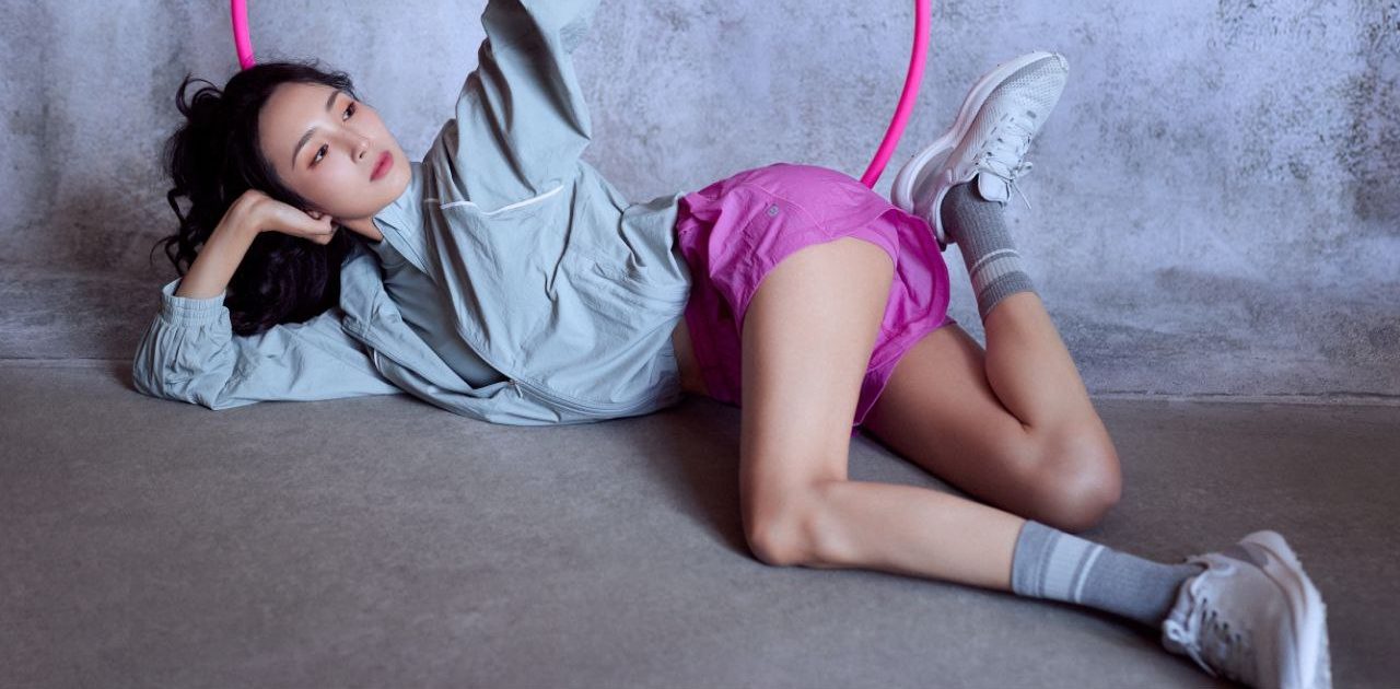 王紫璇运动穿搭，大长腿唯美吸睛