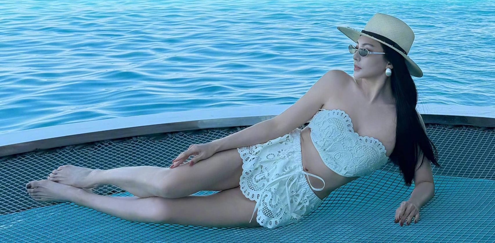 张雨绮泳装更新，姐身材好棒